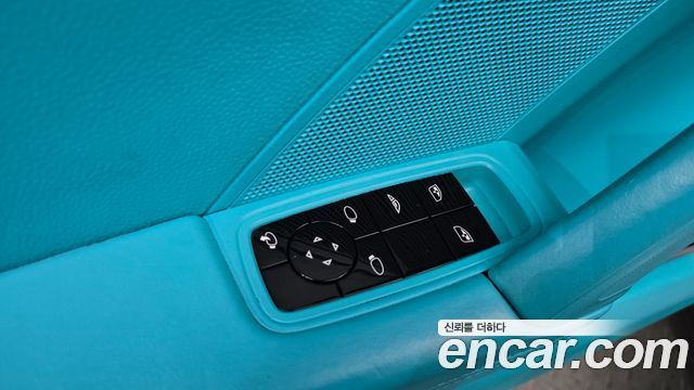 Porsche 911 2020 — photo 27