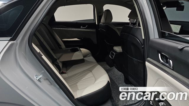 Kia K5 2025 — photo 16