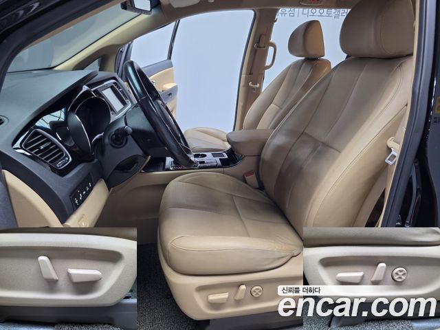 Kia Canival 2019 — photo 8