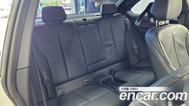 BMW M2 2017 — photo 12