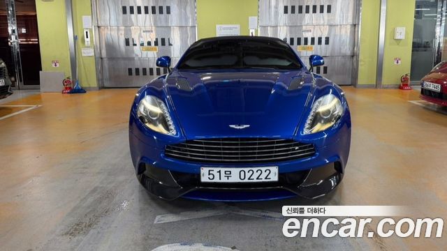 Aston Martin Vanquish 2015 — photo 2