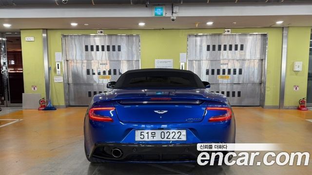 Aston Martin Vanquish 2015 — photo 4