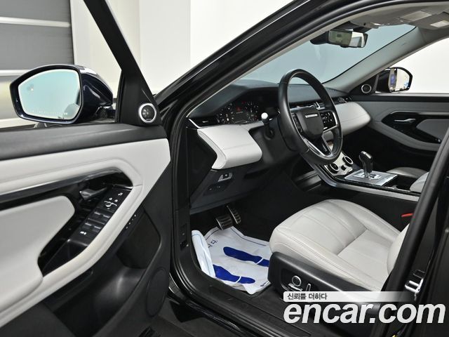 Land Rover Range Rover Evoque 2021 — photo 11
