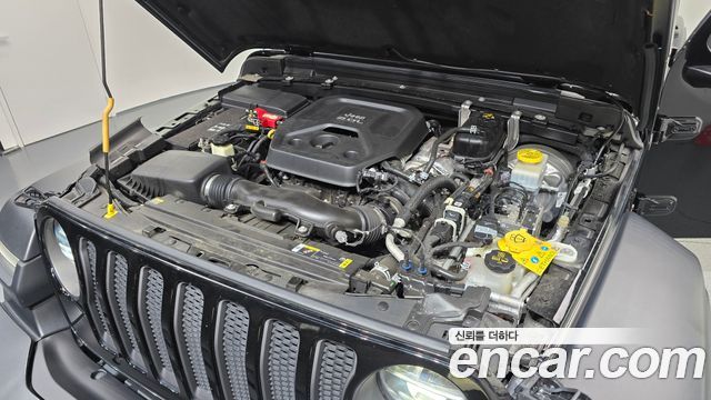 Jeep Wrangler 2021 — photo 6