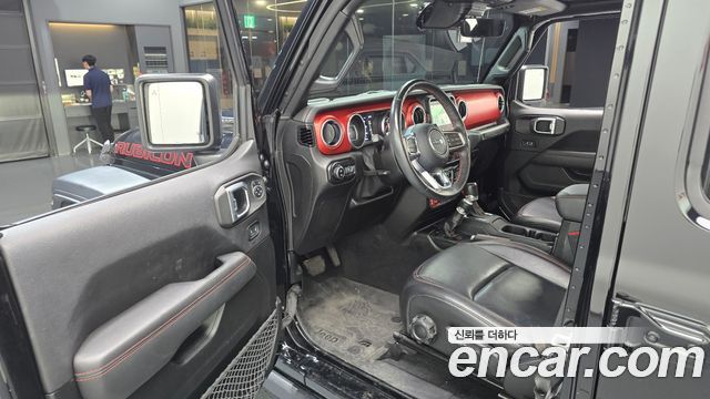 Jeep Wrangler 2021 — photo 10