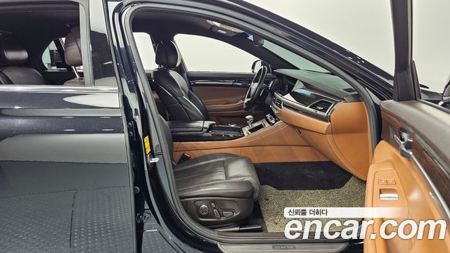 Genesis G90 2019 — photo 17