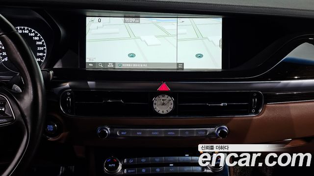 Genesis G90 2019 — photo 20