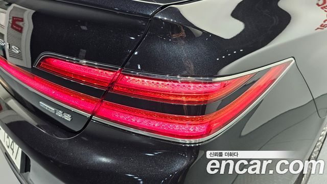 Genesis G90 2019 — photo 9