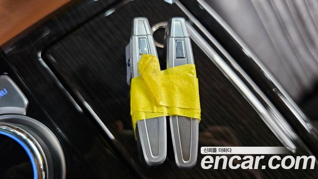 Genesis G90 2019 — photo 27
