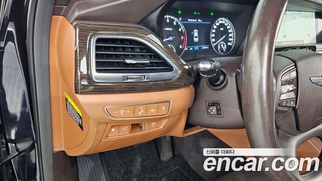 Genesis G90 2019 — photo 29