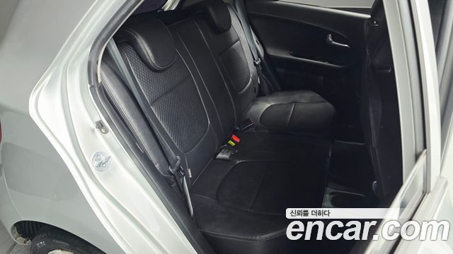 Kia morning 2012 — photo 11