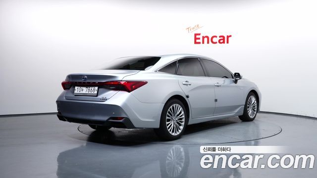Toyota Avalon 2019 — photo 2