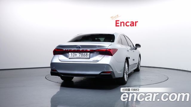 Toyota Avalon 2019 — photo 4
