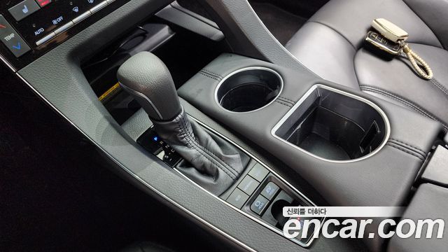 Toyota Avalon 2019 — photo 9