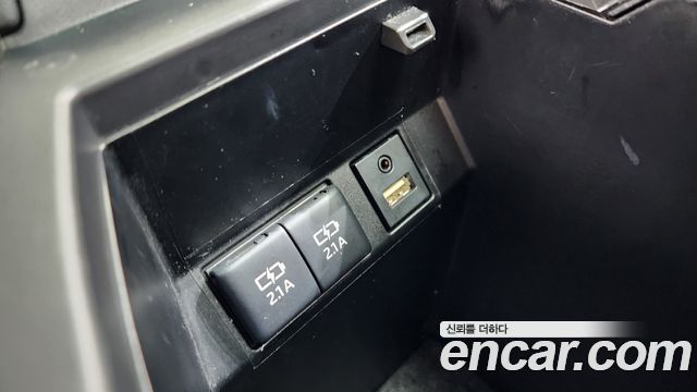 Toyota Avalon 2019 — photo 13