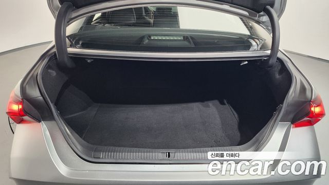 Toyota Avalon 2019 — photo 19