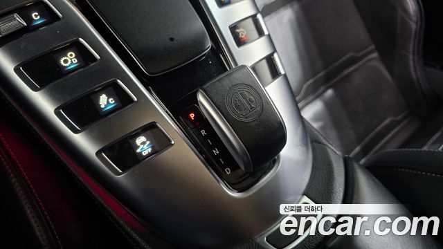 Mercedes-Benz AMG GT 2021 — photo 12