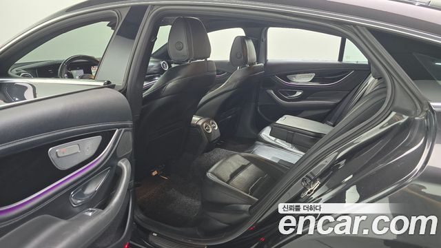 Mercedes-Benz AMG GT 2021 — photo 18