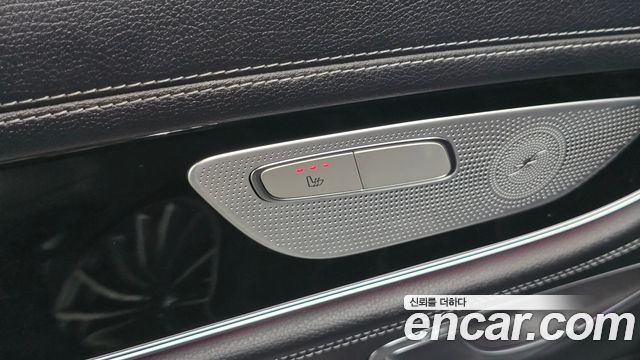 Mercedes-Benz AMG GT 2021 — photo 34