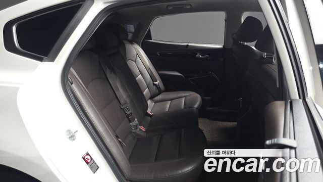 Kia K7 2019 — photo 11