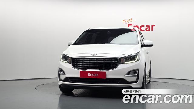 Kia Canival 2019 — photo 3