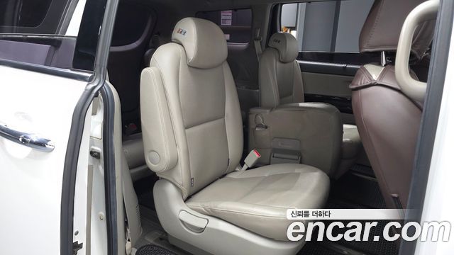 Kia Canival 2019 — photo 12