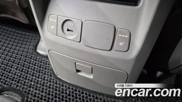 Kia Canival 2019 — photo 18