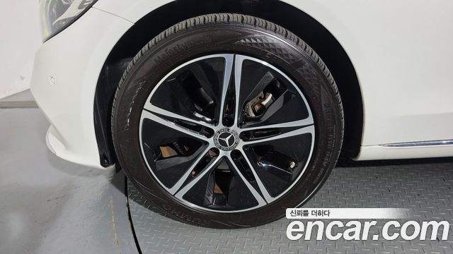 Mercedes-Benz C-Class 2019 — photo 5