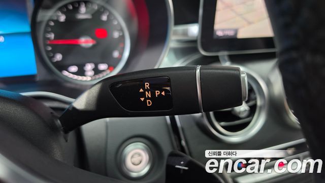 Mercedes-Benz C-Class 2019 — photo 9