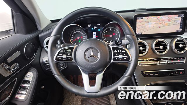 Mercedes-Benz C-Class 2019 — photo 13