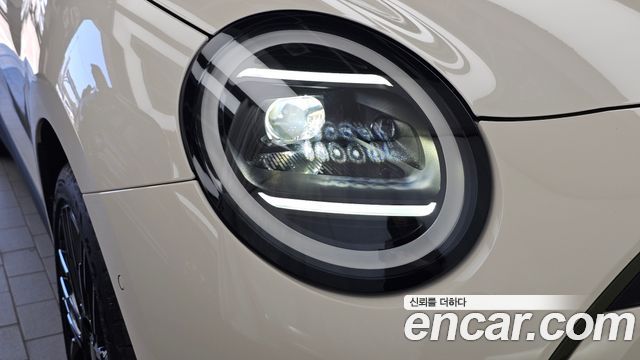 Mini Cooper 2026 — photo 8