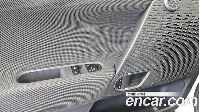 Mini Cooper 2026 — photo 28