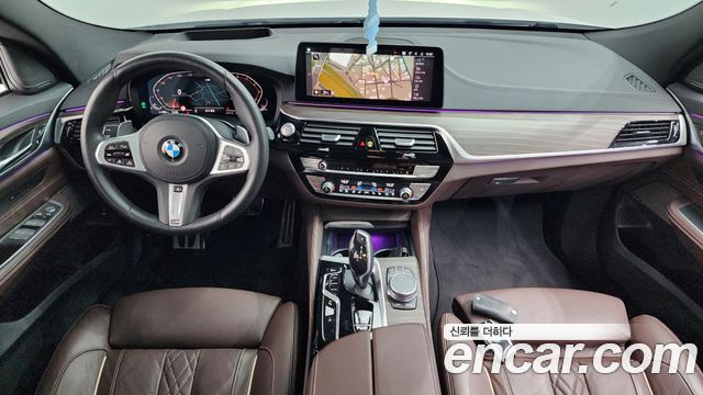 BMW Gran Turismo 2021 — photo 10