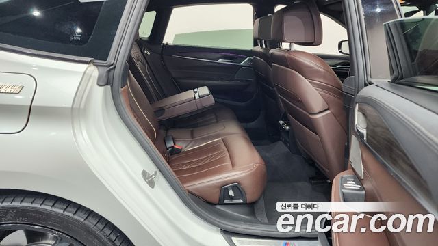 BMW Gran Turismo 2021 — photo 17