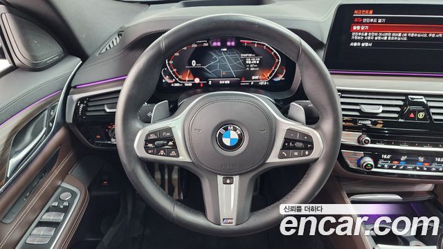 BMW Gran Turismo 2021 — photo 19