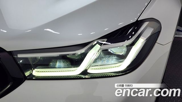 BMW Gran Turismo 2021 — photo 8