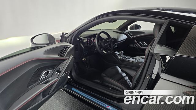 Audi R8 2021 — photo 13
