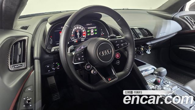 Audi R8 2021 — photo 19