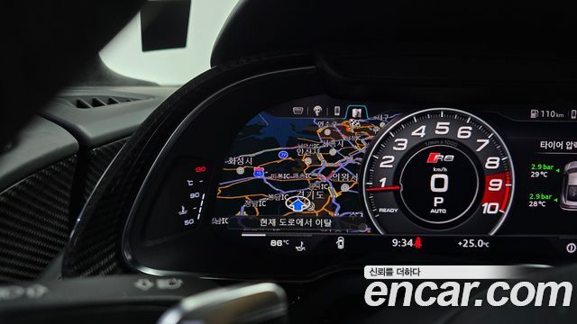 Audi R8 2021 — photo 23