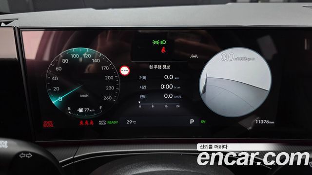 Hyundai Santafe 2025 — photo 11