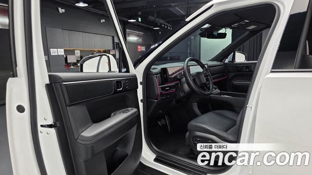 Hyundai Santafe 2025 — photo 13
