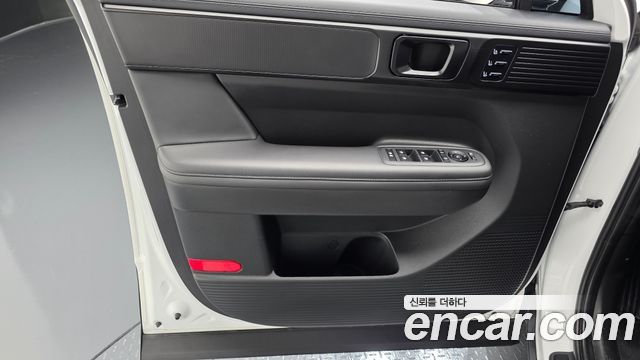 Hyundai Santafe 2025 — photo 14