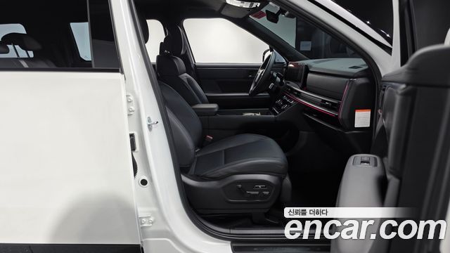 Hyundai Santafe 2025 — photo 16