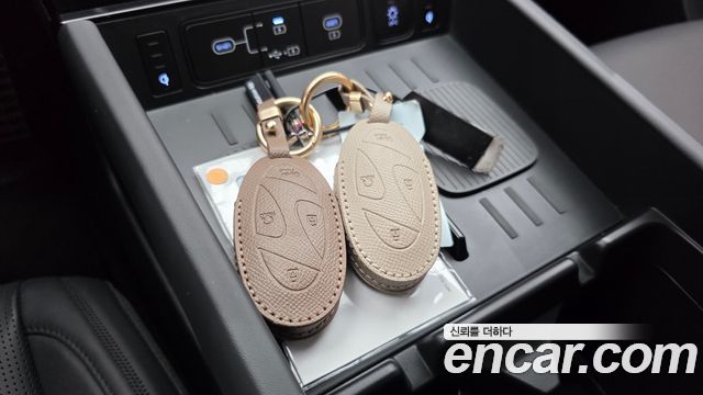 Hyundai Santafe 2025 — photo 29