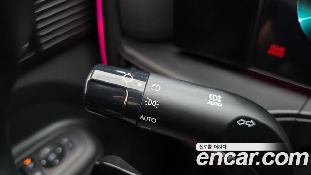 Hyundai Santafe 2025 — photo 31