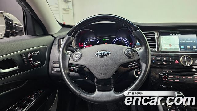 Kia K9 2018 — photo 19