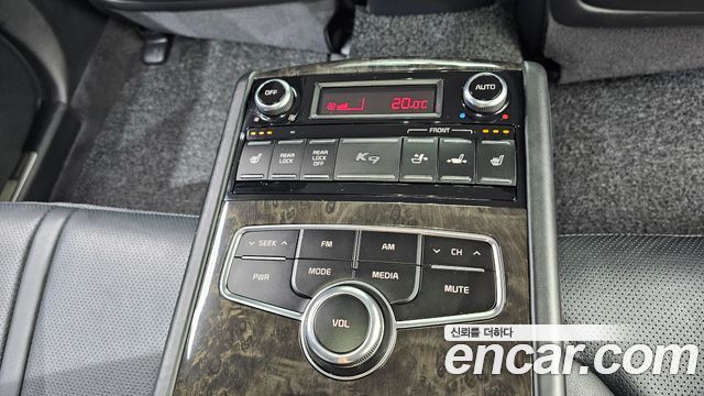 Kia K9 2018 — photo 25