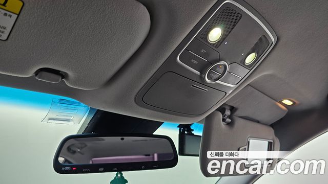 Kia K9 2018 — photo 31