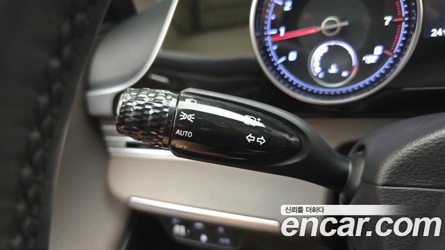 Hyundai Grandeur 2022 — photo 17