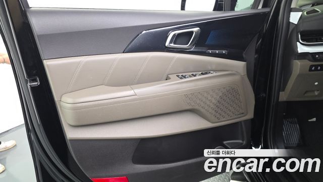 Kia Canival 2025 — photo 14
